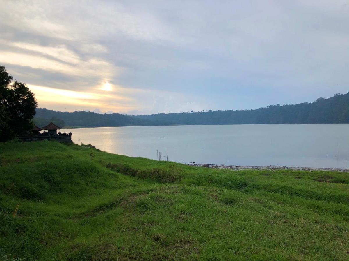 Buyan Lodge Lake View Villa Бедугул Екстериор снимка