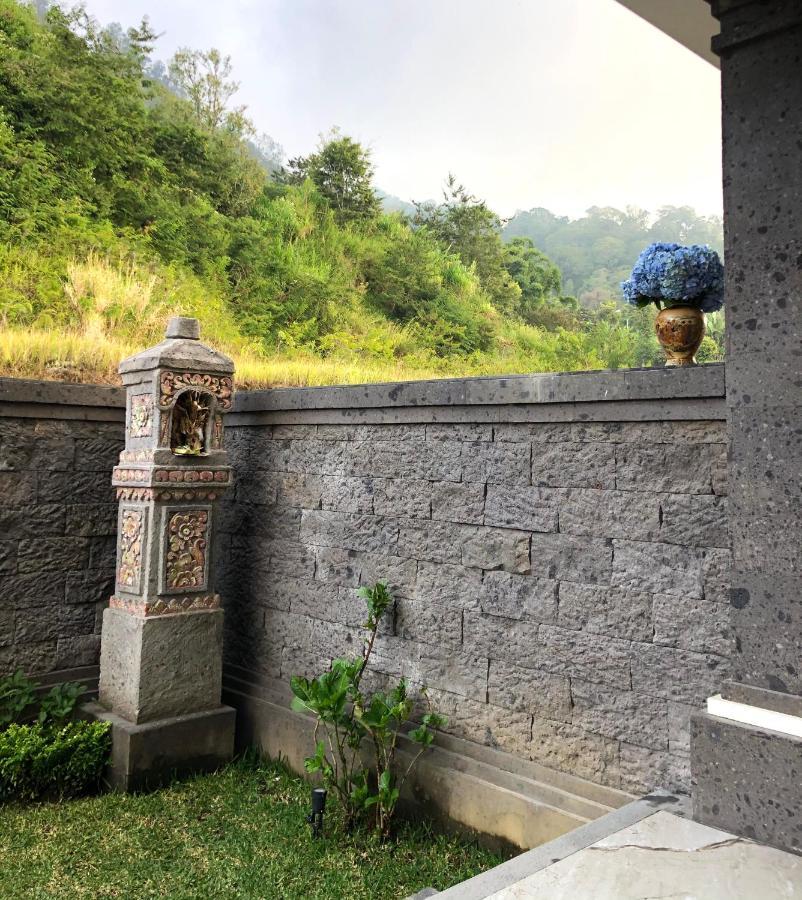 Buyan Lodge Lake View Villa Бедугул Екстериор снимка